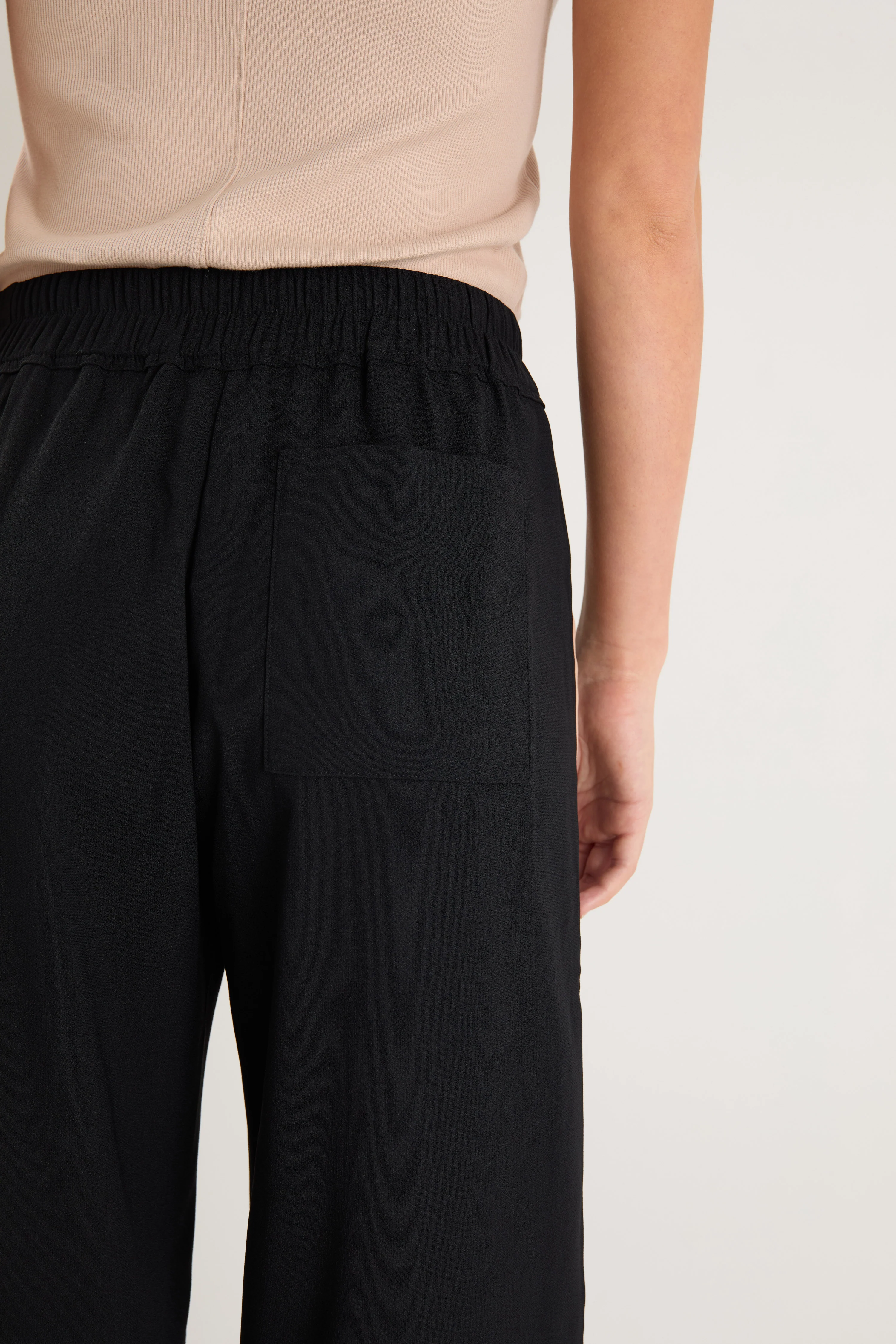 Confidant Black Crepe Camel Side Stripe Wide Pants - Image 5