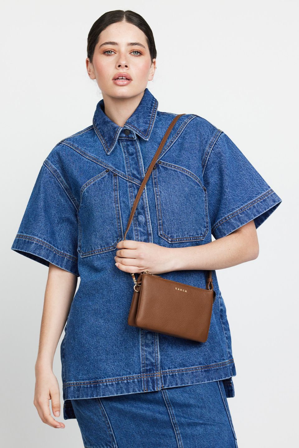 Tilly Multi Pocket Nutshell Leather Crossbody Clutch - Image 2